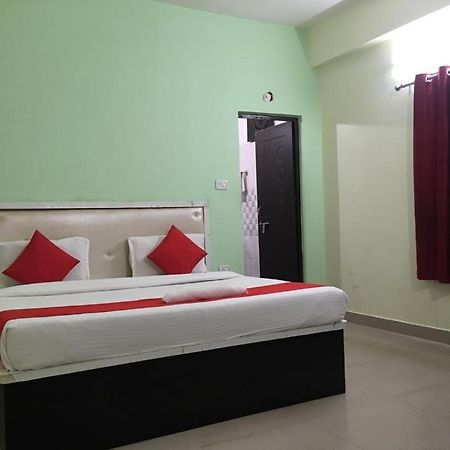 Hotel Yug Residency Варанасі Екстер'єр фото