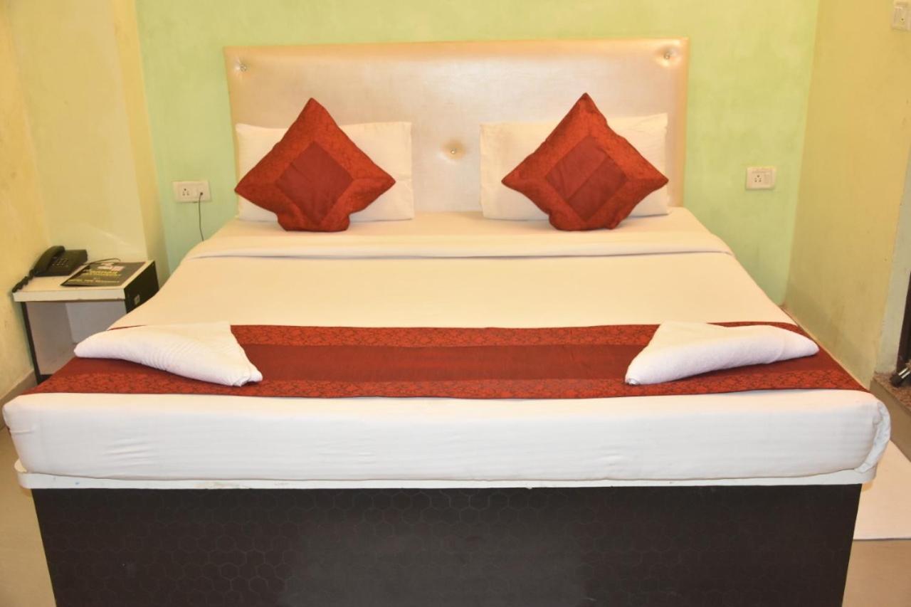 Hotel Yug Residency Варанасі Екстер'єр фото